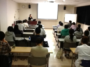 周辺病院との勉強会の様子